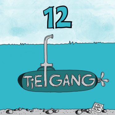 Ein gezeichnetes U-Boot mit einem Seerohr über der Wasseroberfläche und darüber die Zahl 12. Im U-Boot ist der Schriftzug TIEFGANG.